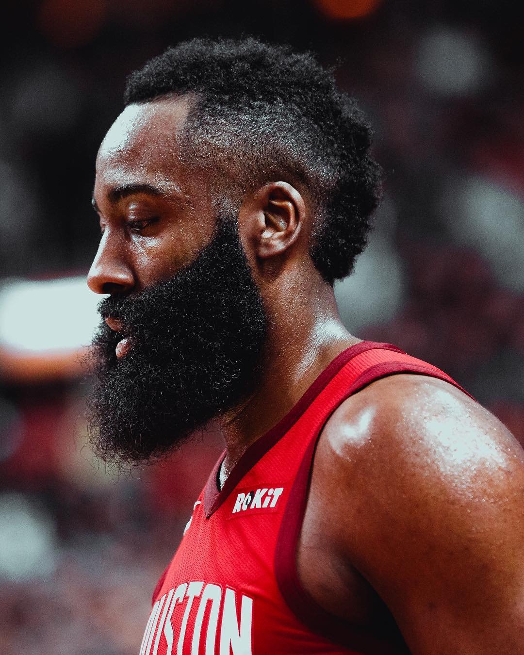 齐达内：初到尤文时不明白为什么训练那么狠；尤文会再次伟大（齐达内：初到尤文不解训练为何如此严苛；相信斑马军团终会重现辉煌）