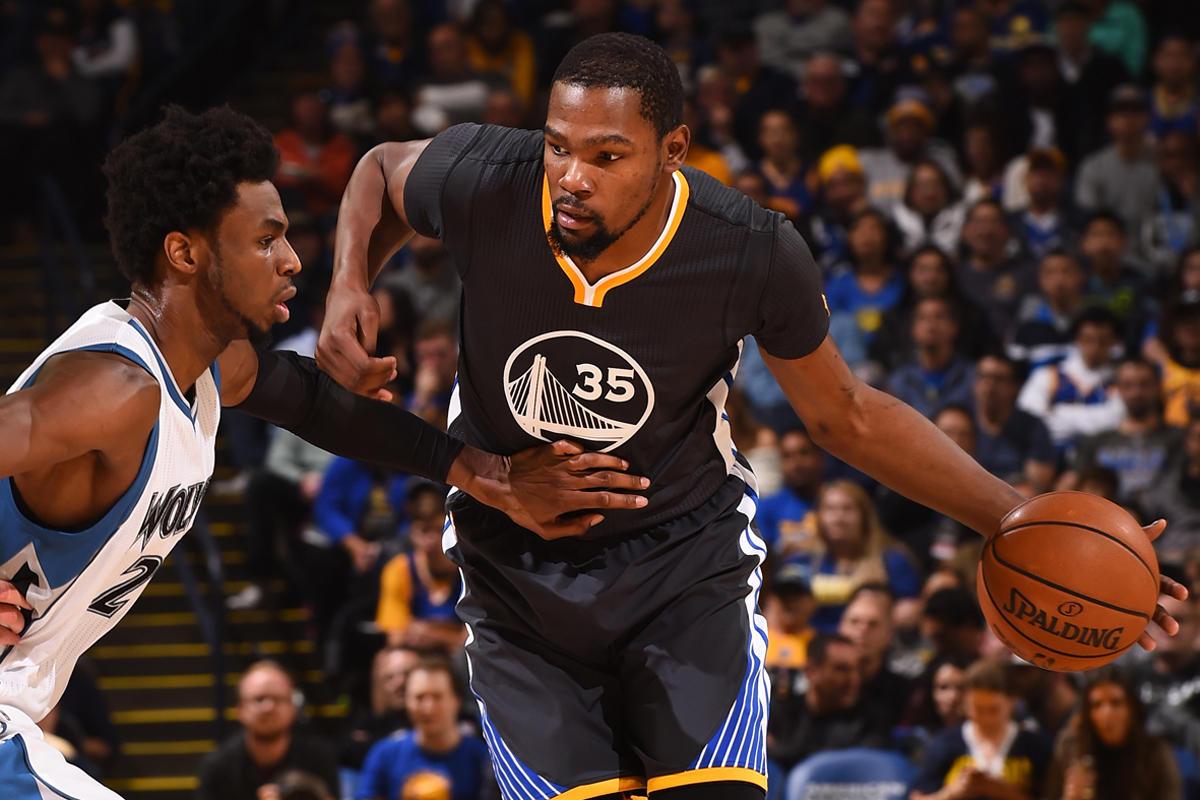 五大联赛年薪排名：哈兰德3170万欧居首，姆巴佩3130万欧第二（五大联赛球员年薪榜：哈兰德以3170万欧称王，姆巴佩以3130万欧居次）