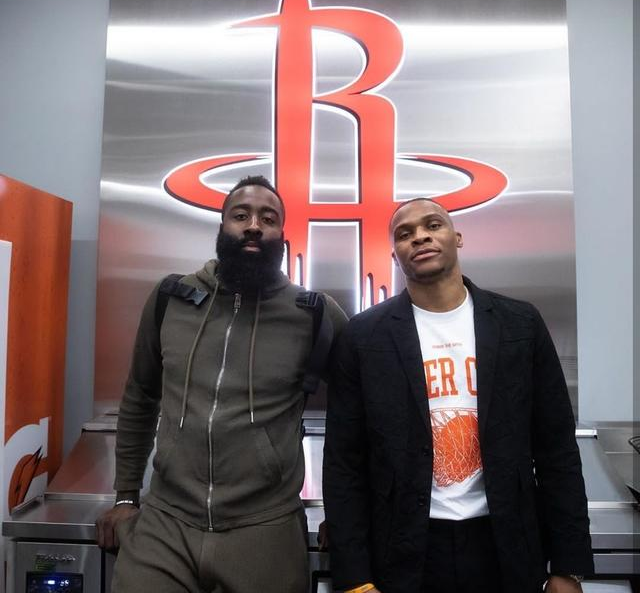 莫雷托：罗马想签下齐尔克泽，阿雷瓦洛和马拉是他的备选（莫雷托：罗马有意引进齐尔克泽，阿雷瓦洛与马拉为备选方案）