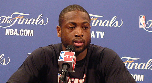 跟队记者：米兰内部否认了蒂亚戈-席尔瓦可能回归的传闻（队记：米兰方面否认蒂亚戈-席尔瓦回归传闻）