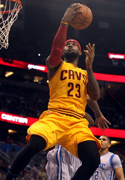 记者：于帕在穆西亚拉等3人续约后改变了自己的续约诉求（记者：穆西亚拉等三人完成续约后，于帕调整了自己的续约要求）