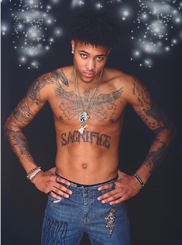 足球报曝中超某俱乐部欠税过亿，评论区画风突变：先查查调节费去哪了（足球报称中超某队欠税逾亿元，评论区风向突变：先查清调节费去向）