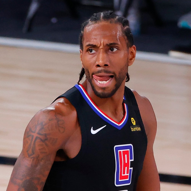 太犀利！看当年和中国男篮对阵时的闪电侠韦德（锋芒毕露！重温韦德当年对阵中国男篮的闪电表现）