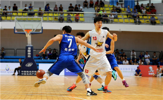 欧冠最年轻连续三场破门选手排行榜：卡尔力压姆巴佩...（欧冠连续三场进球最年轻球员榜：卡尔力压姆巴佩登顶）