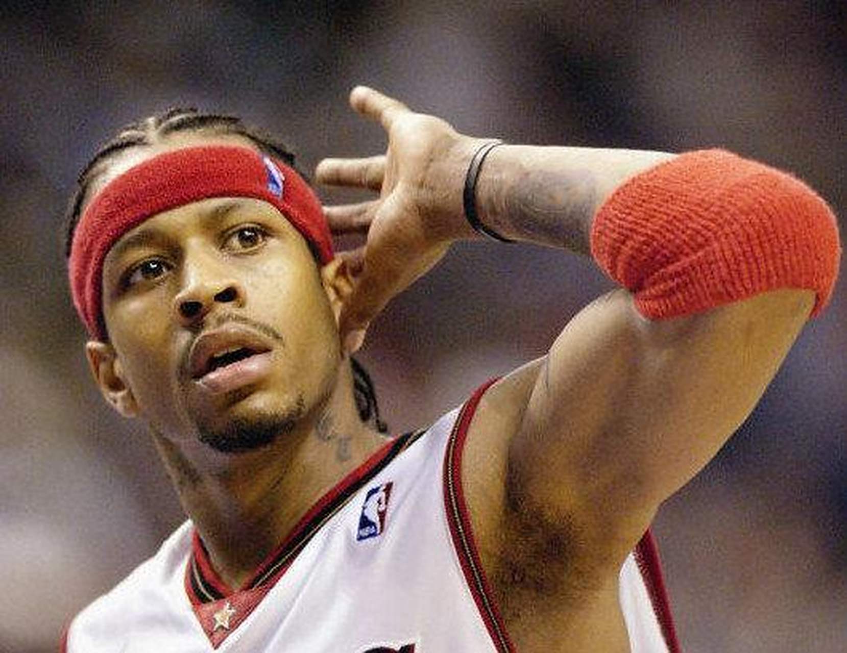 球星连续造成杀伤（球星连番冲击对手防线）