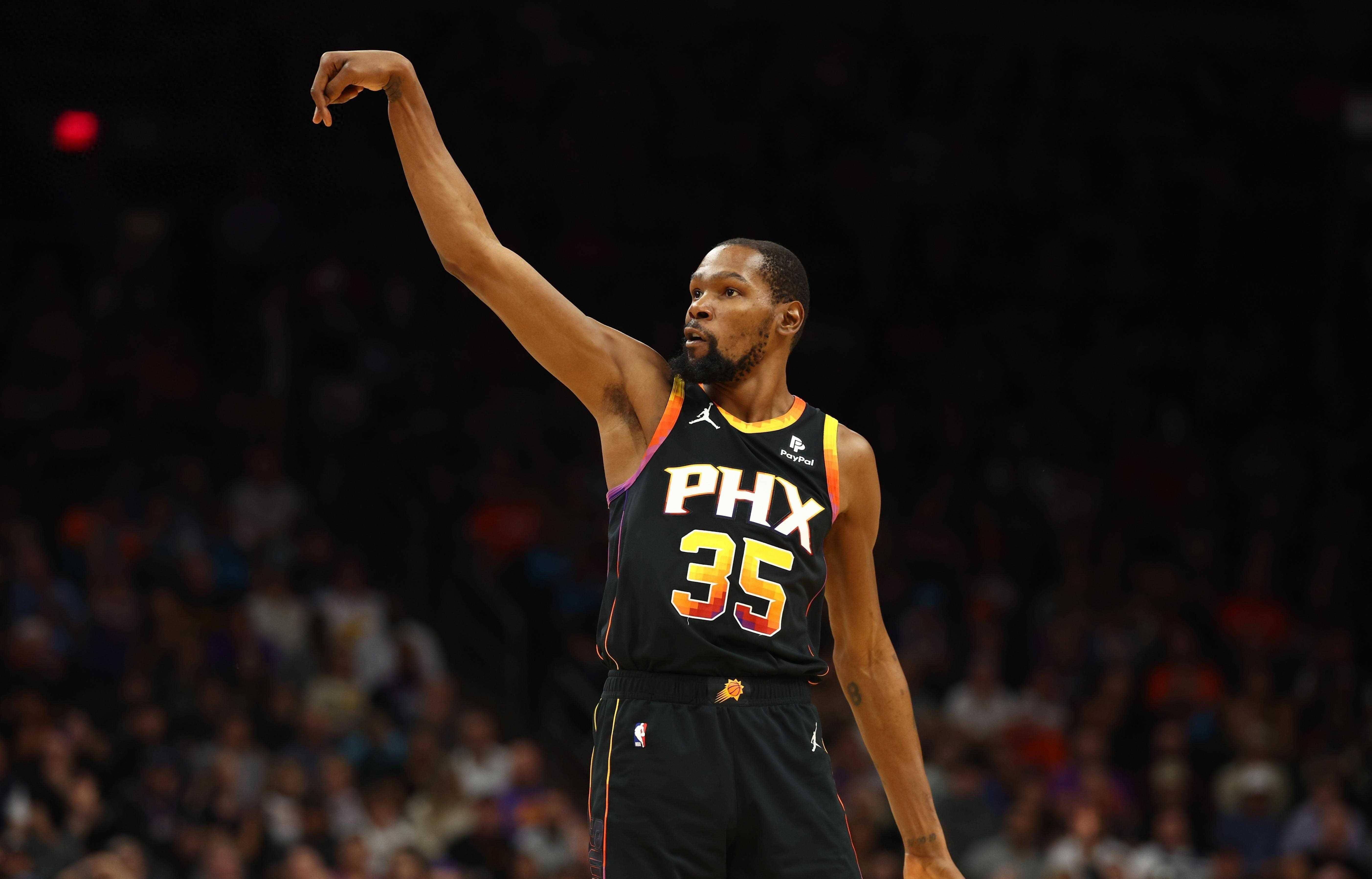 科尔：我们在控制失误上做得更好了，对比赛的控制力也更强了（科尔：失误减少，比赛掌控力提升）