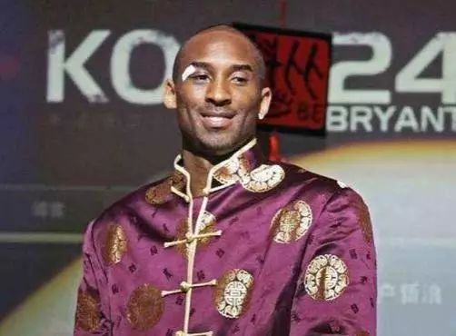 记者：职业联赛颁奖礼时隔6年恢复，拟于12月12日在上海举行（记者：职业联赛颁奖典礼暌违六年将回归，计划12月12日于上海举办）